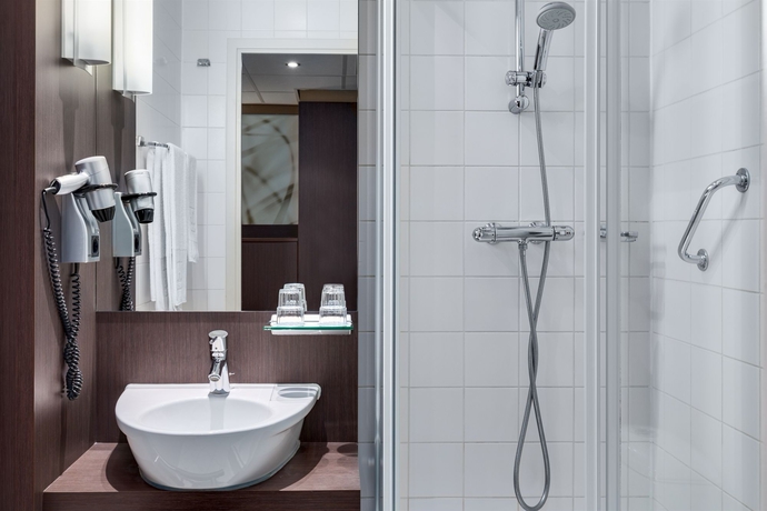 Imagen de la habitación del Hotel Nh Centre Utrecht. Foto 14