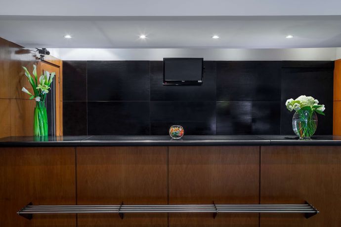 Imagen de los interiores del Hotel Nh Ciudad De Santiago. Foto 19