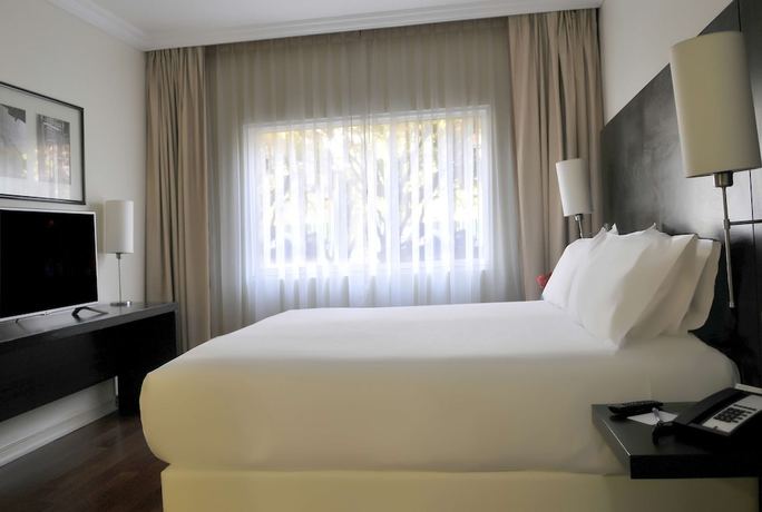 Imagen de la habitación del Hotel Nh Ciudad De Santiago. Foto 11