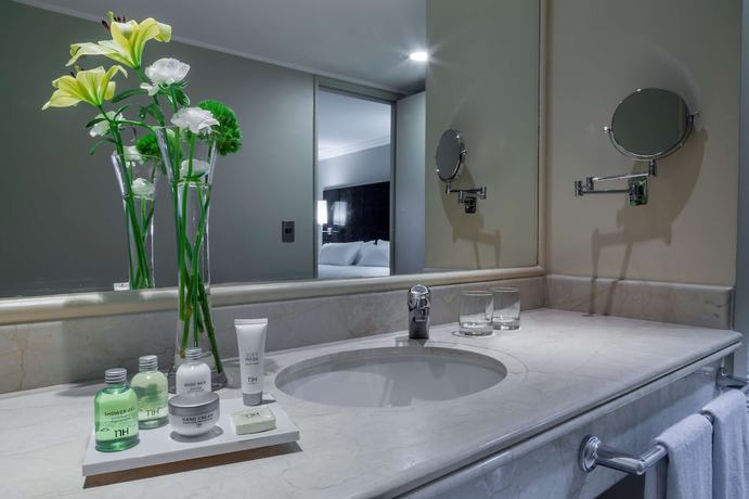 Imagen de la habitación del Hotel Nh Ciudad De Santiago. Foto 16