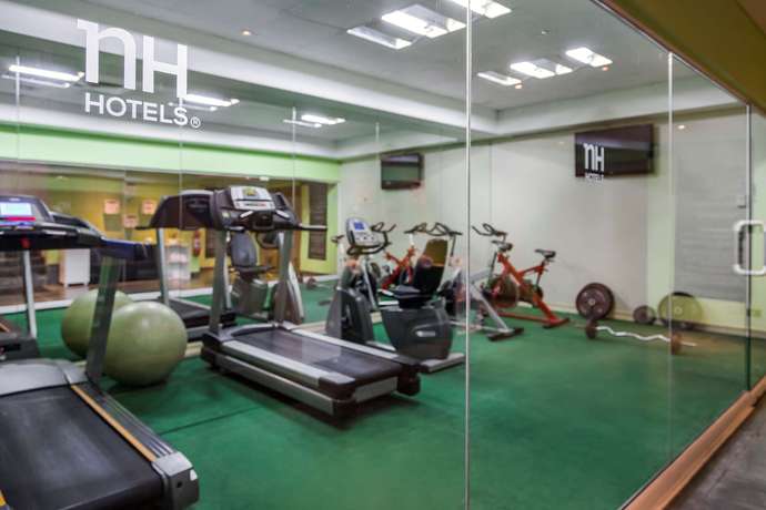 Imagen de los interiores del Hotel Nh Ciudad De Santiago. Foto 20