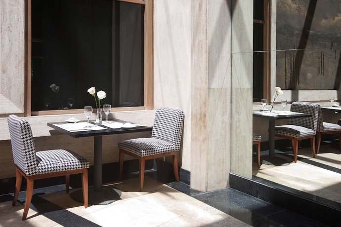 Imagen de los exteriores del Hotel Nh Córdoba Urbano. Foto 12