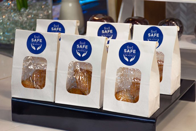 Imagen del bar/restaurante del Hotel Nh Córdoba Urbano. Foto 4