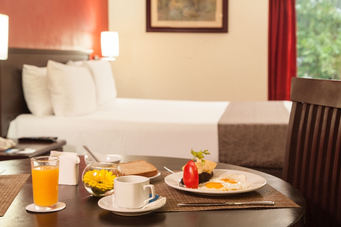 Imagen de la habitación del Hotel Nh Coatzacoalcos. Foto 9