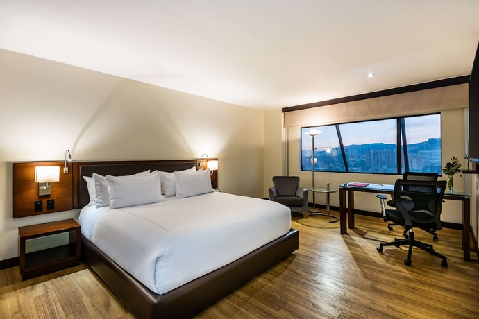 Imagen de la habitación del Hotel Nh Collection Bogotá Wtc Royal. Foto 3