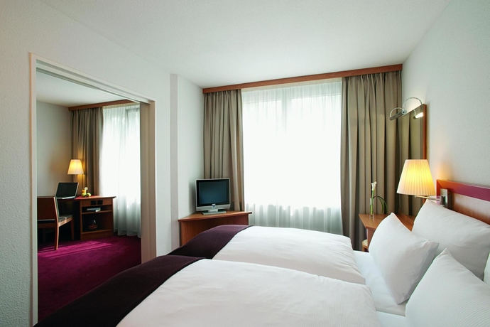 Imagen de los exteriores del Hotel Nh Collection Hamburg City. Foto 10