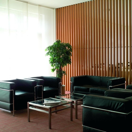 Imagen de los interiores del Hotel Nh Collection Hamburg City. Foto 12