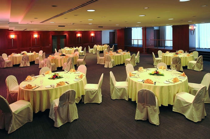 Imagen de los interiores del Hotel Nh Collection Köln Mediapark. Foto 15