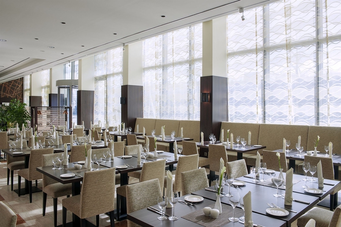 Imagen del bar/restaurante del Hotel Nh Collection Köln Mediapark. Foto 7