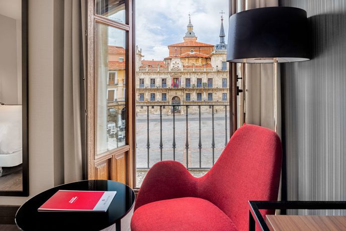 Imagen de la habitación del Hotel Nh Collection León Plaza Mayor. Foto 10