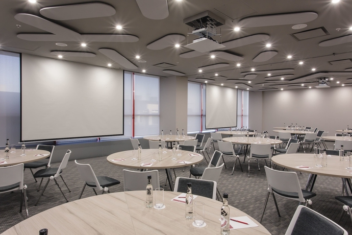 Imagen de los interiores del Hotel Nh Collection Leon Expo. Foto 10