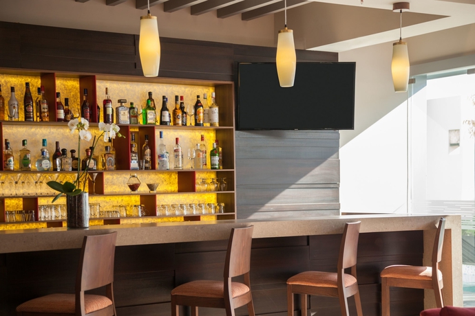 Imagen del bar/restaurante del Hotel Nh Collection Leon Expo. Foto 4