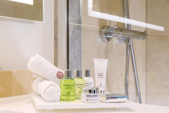 Imagen de la habitación del Hotel Nh Collection Madrid Gran Vía. Foto 17