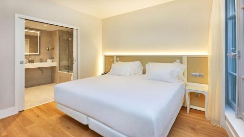 Imagen de la habitación del Hotel Nh Collection Marseille. Foto 18