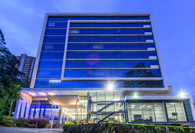 Imagen general del Hotel Nh Collection Medell&iacute;n Royal. Foto 3