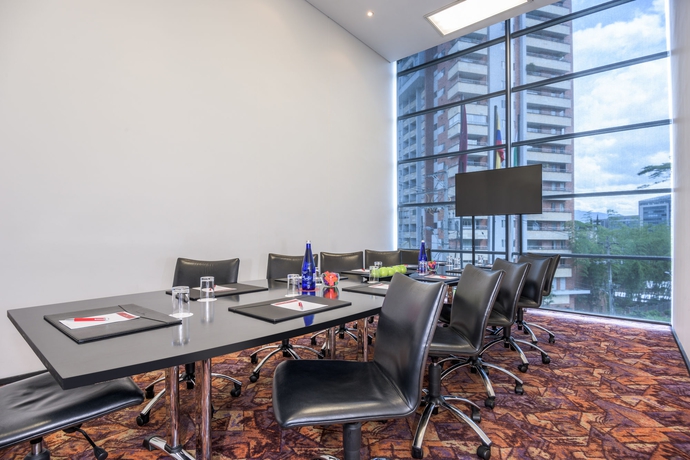 Imagen de los interiores del Hotel Nh Collection Medell&iacute;n Royal. Foto 12