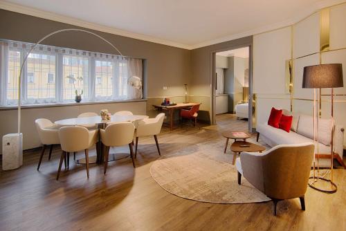 Imagen de la habitación del Hotel Nh Collection Milano Porta Nuova. Foto 16