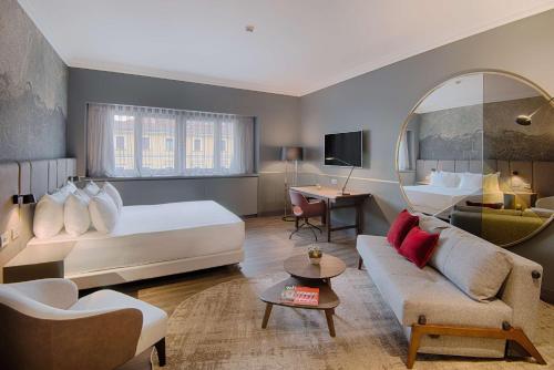 Imagen de la habitación del Hotel Nh Collection Milano Porta Nuova. Foto 19