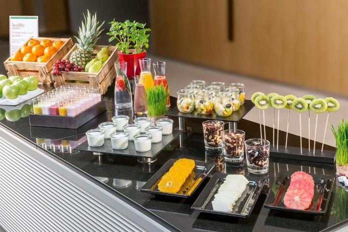 Imagen del bar/restaurante del Hotel Nh Collection München Bavaria. Foto 7