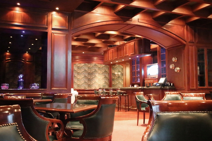 Imagen del bar/restaurante del Hotel Nh Collection Plaza Santiago. Foto 7