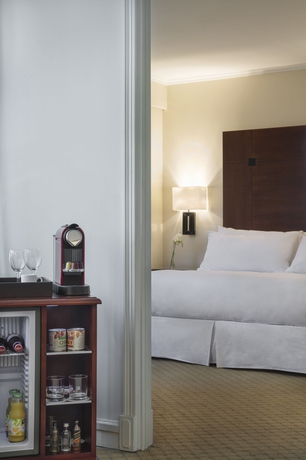 Imagen de la habitación del Hotel Nh Collection Plaza Santiago. Foto 12