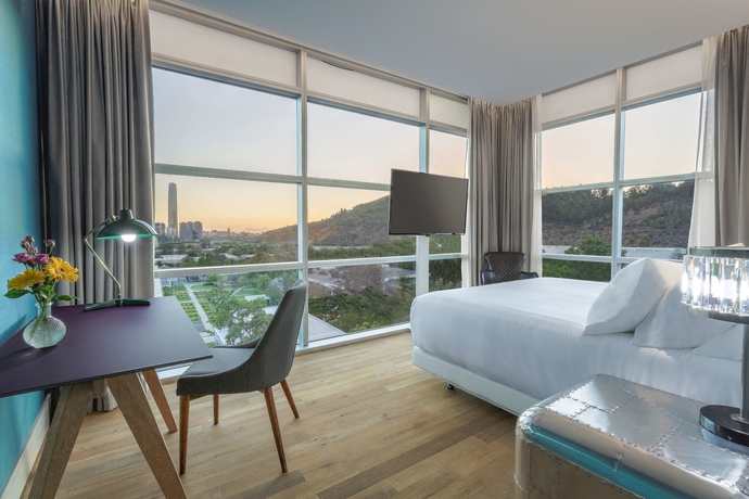 Imagen de la habitación del Hotel Nh Collection Santiago Casacostanera. Foto 4