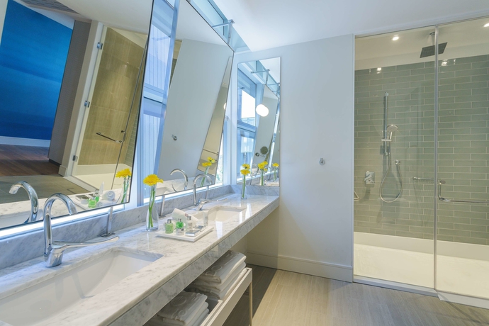 Imagen de la habitación del Hotel Nh Collection Santiago Casacostanera. Foto 8