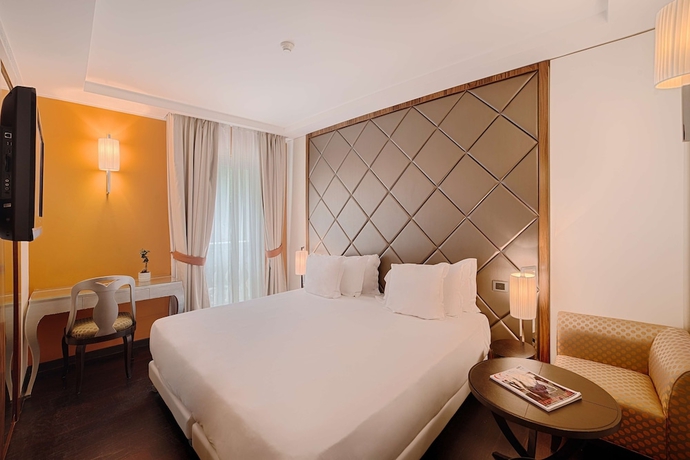 Imagen de la habitación del Hotel Nh Collection Taormina. Foto 10