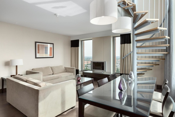 Imagen de la habitación del Hotel Nh Den Haag. Foto 9