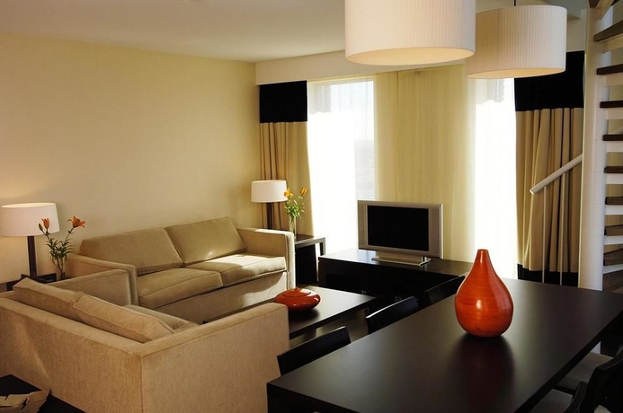 Imagen de la habitación del Hotel Nh Den Haag. Foto 11