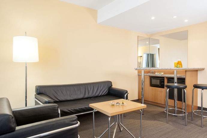 Imagen de los interiores del Hotel Nh Dortmund. Foto 11