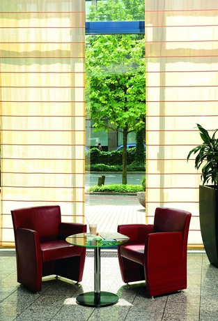 Imagen de los interiores del Hotel Nh Dortmund. Foto 12