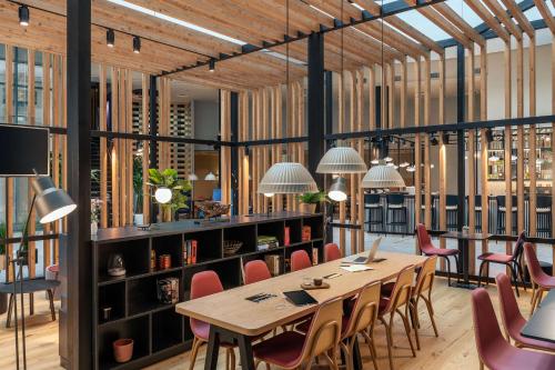 Imagen general del Hotel Nh Düsseldorf City. Foto 7