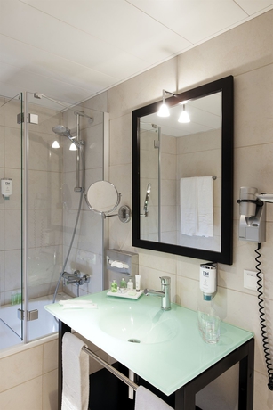 Imagen de la habitación del Hotel Nh Düsseldorf Königsallee. Foto 5