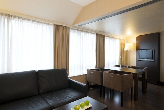 Imagen de la habitación del Hotel Nh Düsseldorf Königsallee. Foto 11