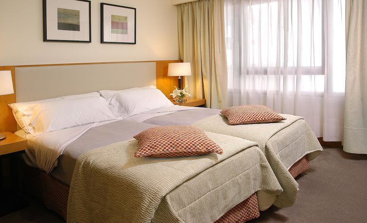 Imagen de la habitación del Hotel Nh Edelweiss Bariloche. Foto 2