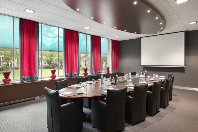 Imagen de los interiores del Hotel Nh Eindhoven Conference Centre Koningshof. Foto 11