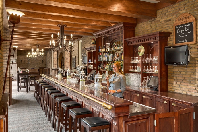 Imagen del bar/restaurante del Hotel Nh Eindhoven Conference Centre Koningshof. Foto 4