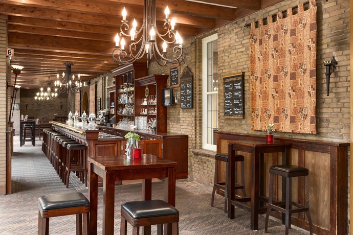 Imagen del bar/restaurante del Hotel Nh Eindhoven Conference Centre Koningshof. Foto 5