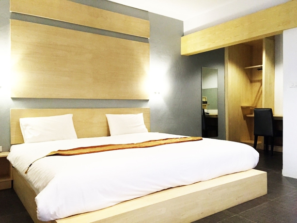 Imagen de la habitación del Hotel Nh Elegant. Foto 9