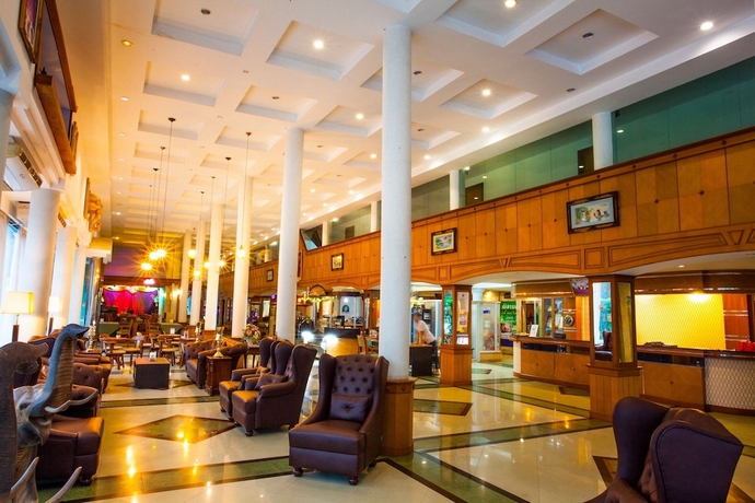 Imagen de los interiores del Hotel Nh Elegant. Foto 14