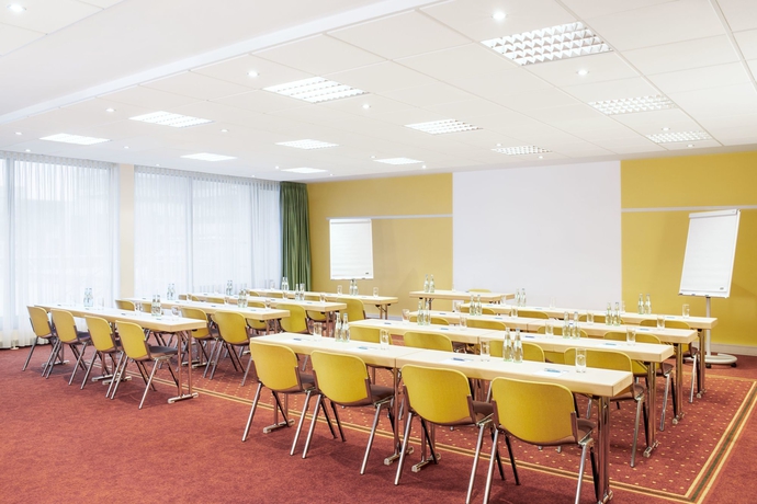 Imagen de los interiores del Hotel Nh Erlangen. Foto 14