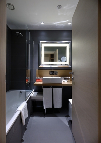 Imagen de la habitación del Hotel Nh Firenze. Foto 3