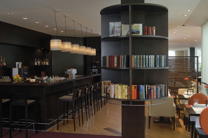 Imagen del bar/restaurante del Hotel Nh Frankfurt Airport. Foto 5