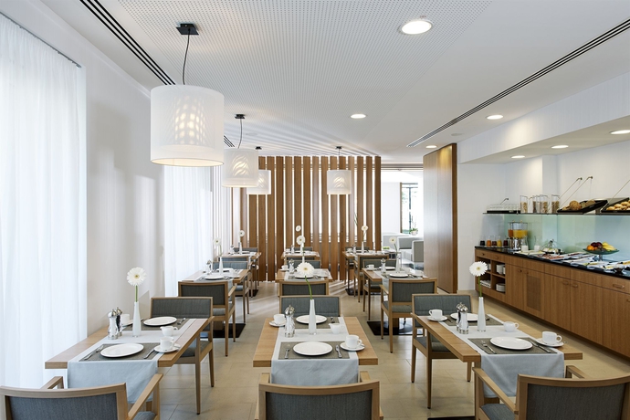 Imagen del bar/restaurante del Hotel Nh Frankfurt Messe. Foto 6