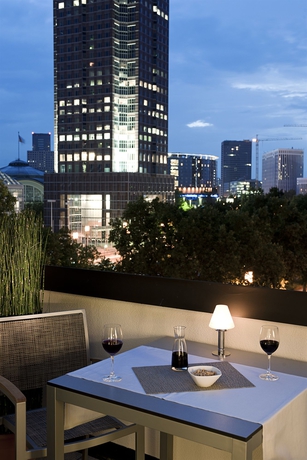 Imagen del bar/restaurante del Hotel Nh Frankfurt Messe. Foto 8