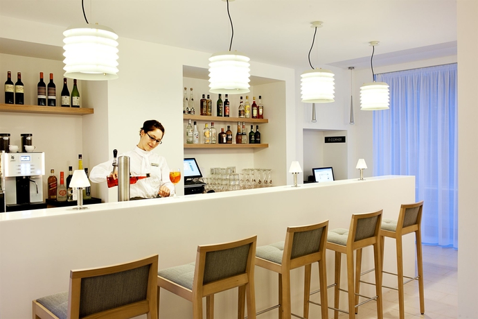 Imagen del bar/restaurante del Hotel Nh Frankfurt Messe. Foto 10