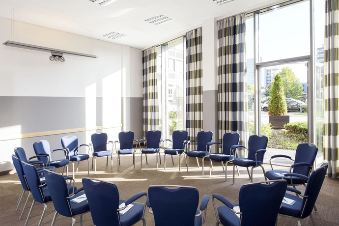 Imagen de los interiores del Hotel Nh Frankfurt Niederrad. Foto 11