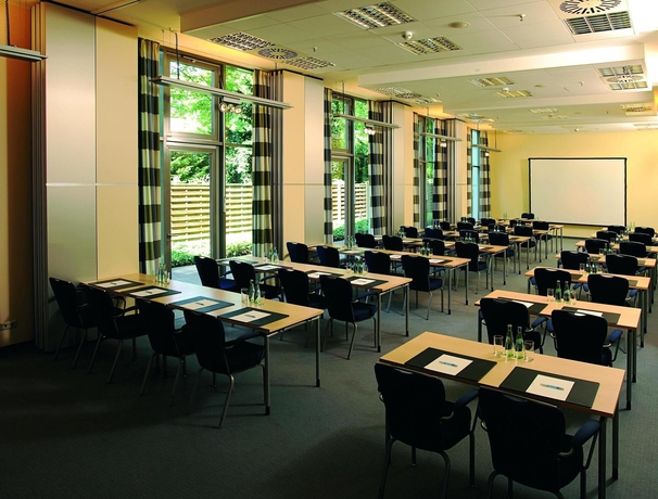 Imagen de los interiores del Hotel Nh Frankfurt Niederrad. Foto 15