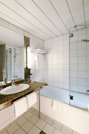 Imagen de la habitación del Hotel Nh Frankfurt Villa. Foto 10